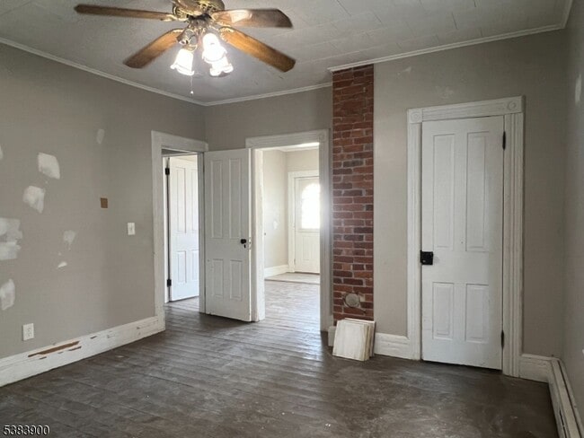 Building Photo - 42 Fern Ave