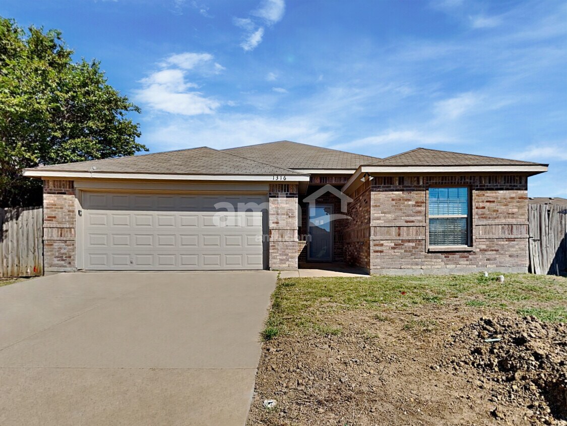 Primary Photo - 1316 Rosedale Springs Ln