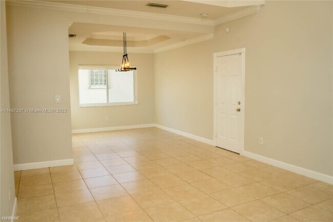 Building Photo - 4 br, 2.5 bath House - 1277 NW 170th Ter