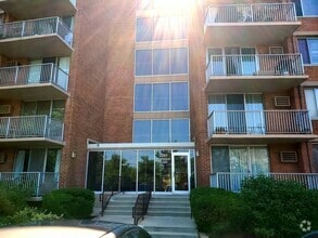Building Photo - 2201 S Highland Ave