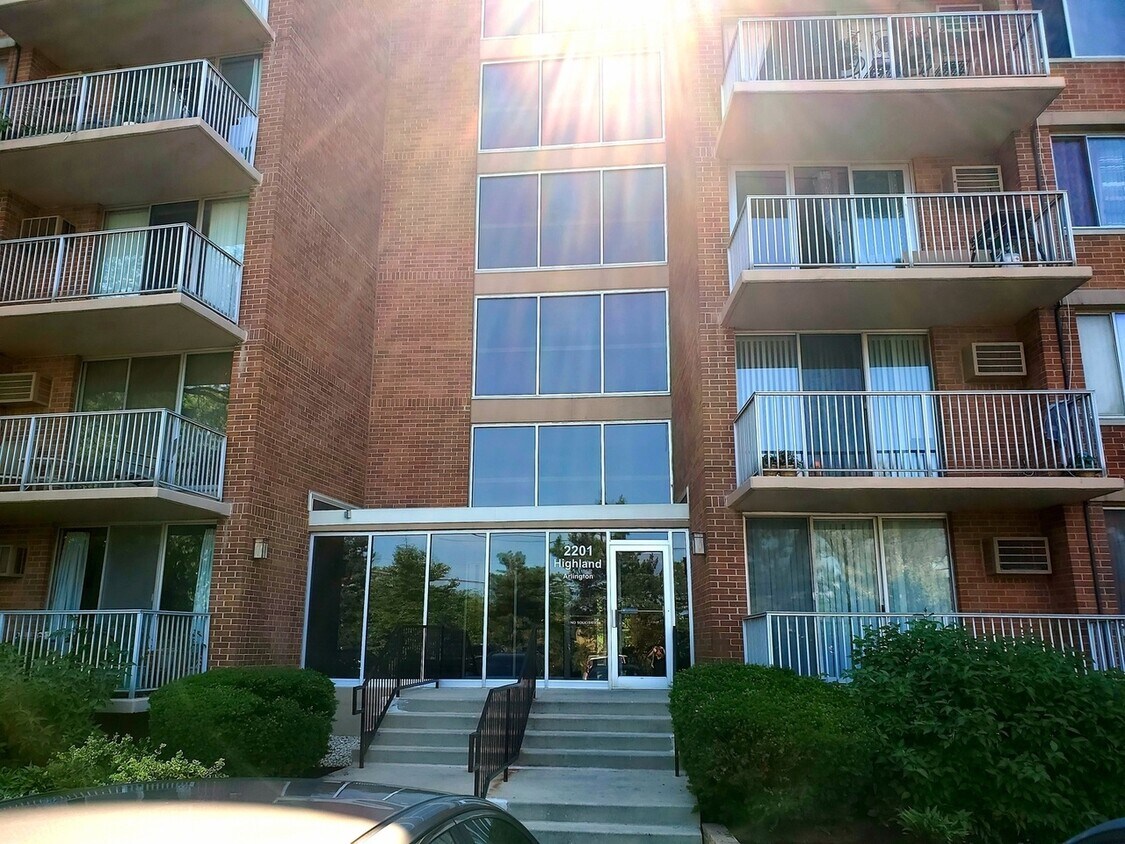 Front of Building - 2201 S Highland Ave
