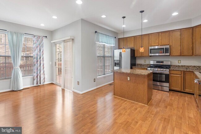 Foto del edificio - 13503 Bannacker Pl