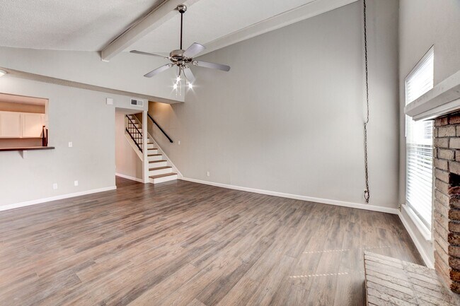 Building Photo - 3 Bed | 2 Bath in East Tulsa!