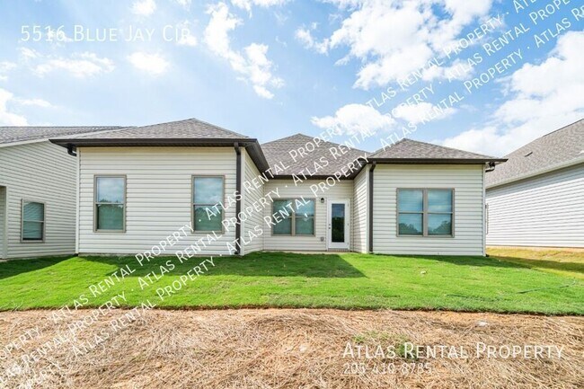 Foto del edificio - 5516 Blue Jay Cir