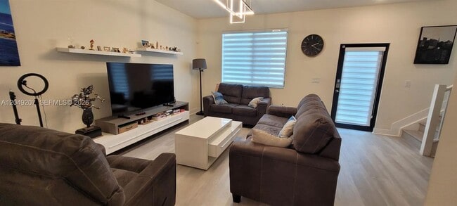 Photo - 4682 NW 83rd Avenue, Doral, FL 33166 - 5527 House