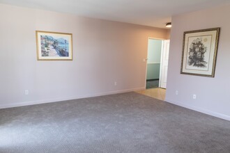 Building Photo - 4860 Rolando Ct