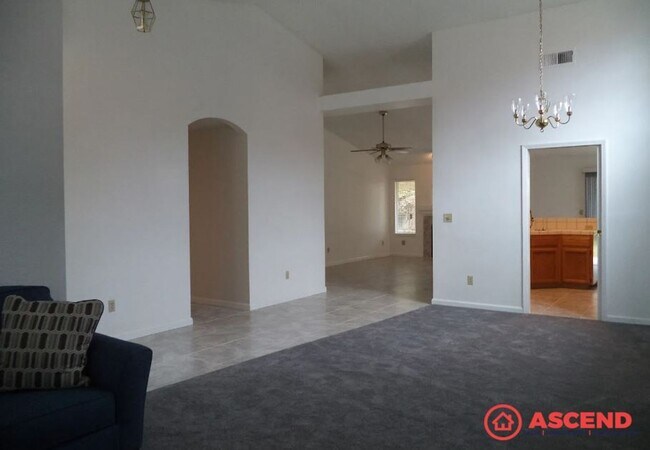 Building Photo - Lovely Home in Rosedale Cul-De-Sac!