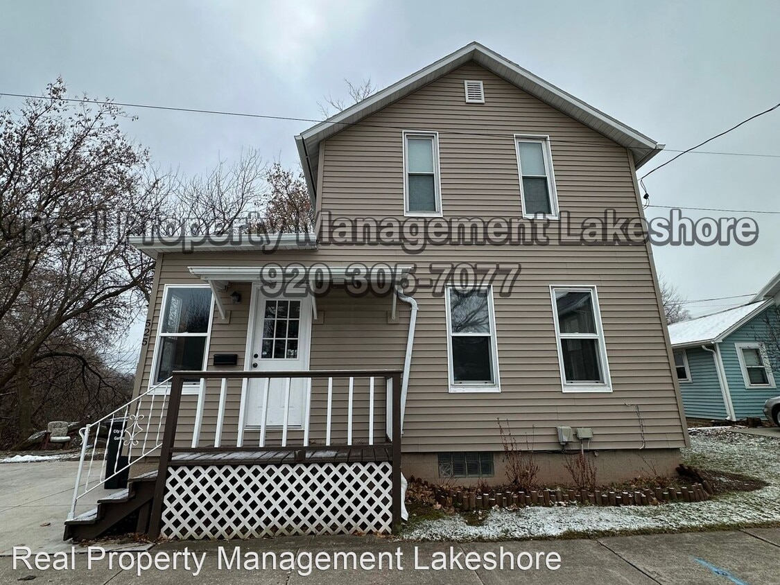 Primary Photo - 2 br, 2 bath House - 525 W 4th St.