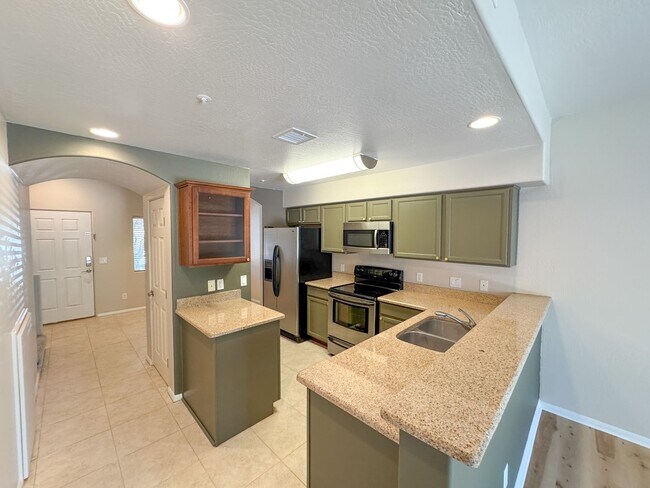 Foto del edificio - TWO STORY CONDO - RIMROCK/MONTEZUMA- BEAVE...
