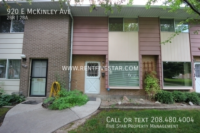 Foto principal - Spacious McKinley Townhome Available! Visi...