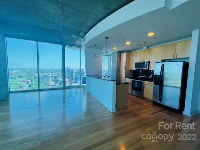 Foto del edificio - 210 N Church St