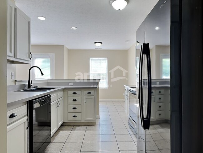 Building Photo - 834 Ginger Ridge Dr