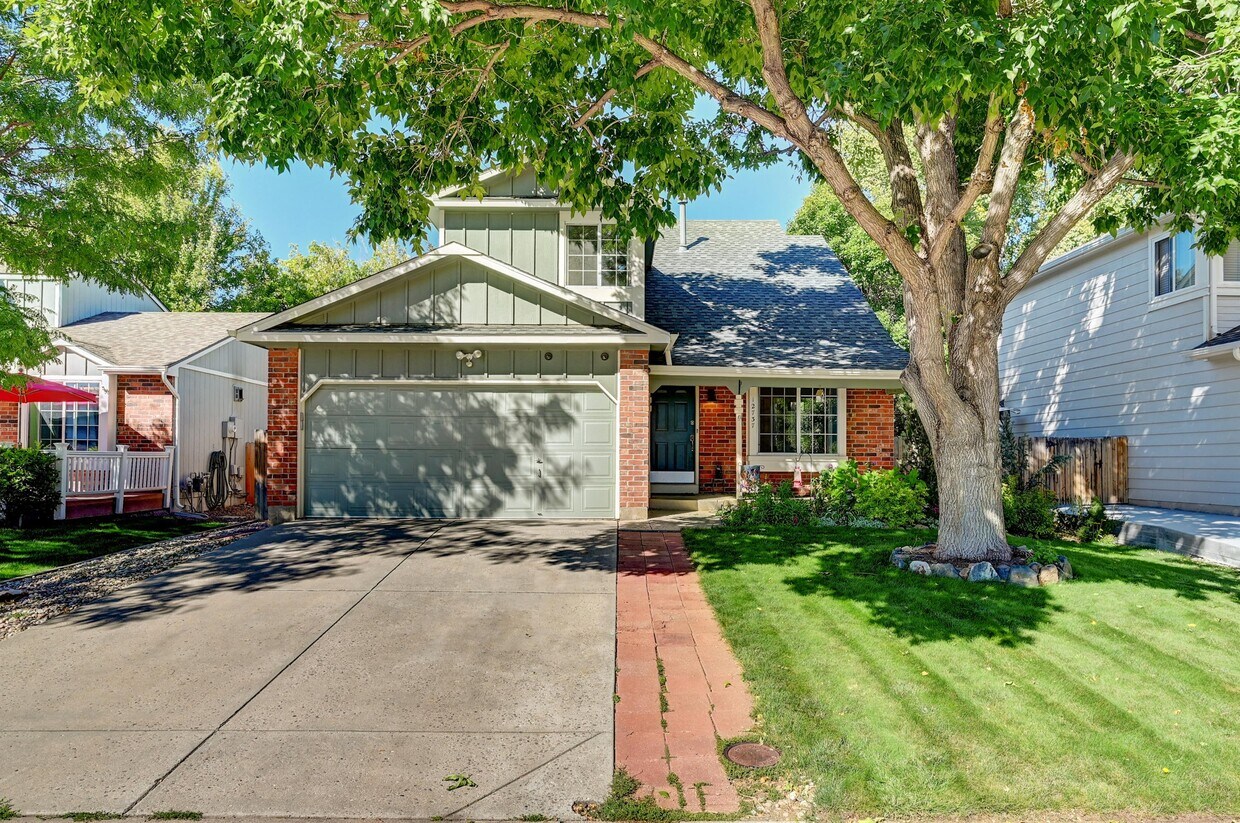 Primary Photo - 12737 W Aqueduct Dr