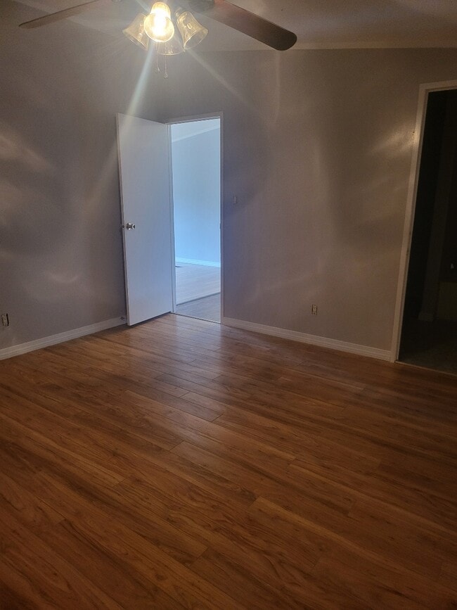 Building Photo - Pecan View