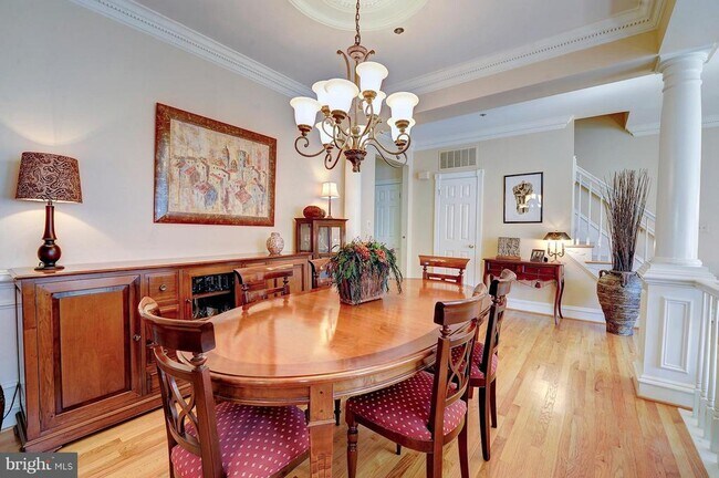 Foto del edificio - 9723 Whitley Park Pl