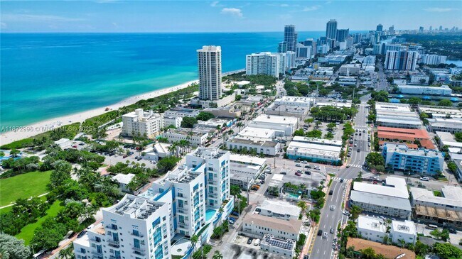 Foto del edificio - 7611 Harding Ave