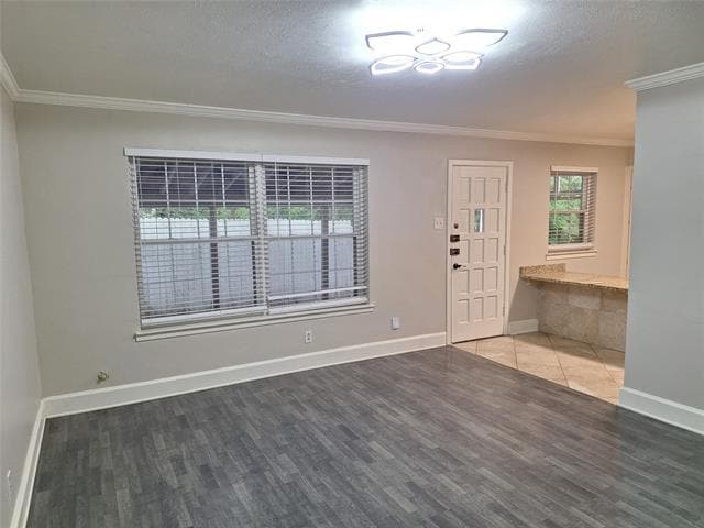 Foto del edificio - 8430 Birchcroft Dr