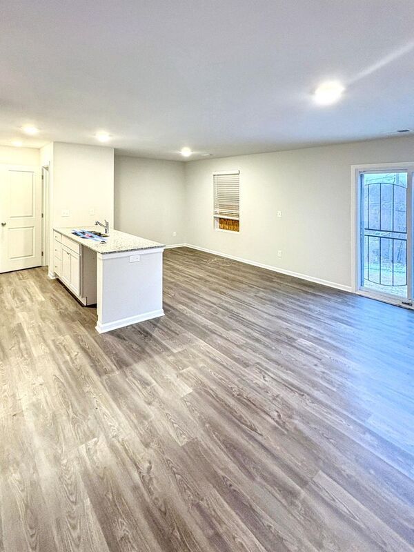 Foto del edificio - 3916 Woodland Ave