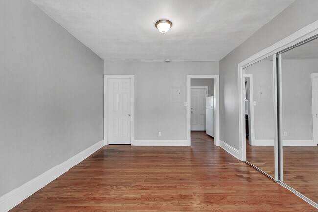 Foto del edificio - Spoonful of Studio Space!