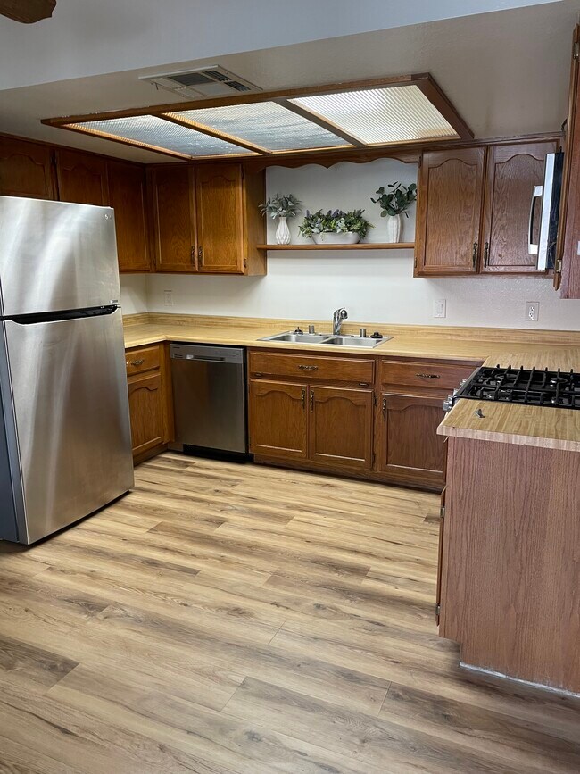 Foto del edificio - 6649 W Tropicana Ave