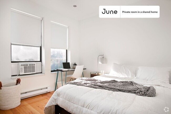 Building Photo - Private bedroom in 6 bed/2 bath Home