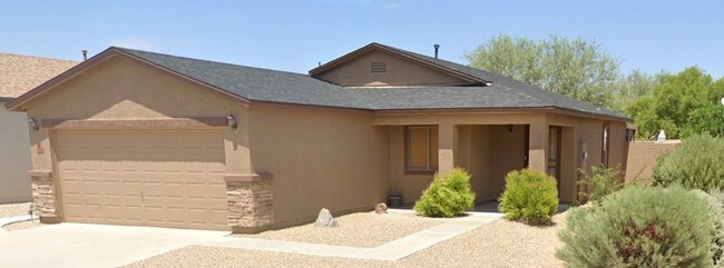 Building Photo - 6004 E Sunrise Cir