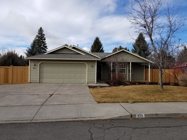 Foto del edificio - Single level home close to Old Mill & Blakely Park