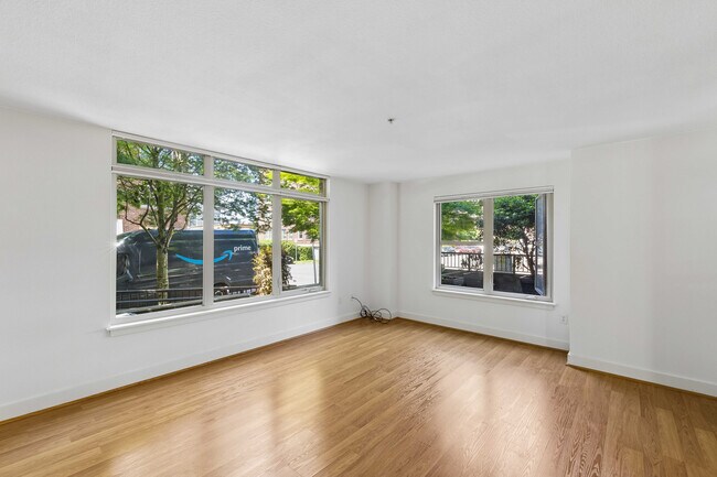 Foto del edificio - 1620 Belmont Ave
