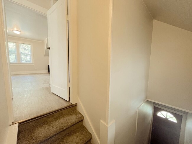 Building Photo - 101 N Bowdoin Pl
