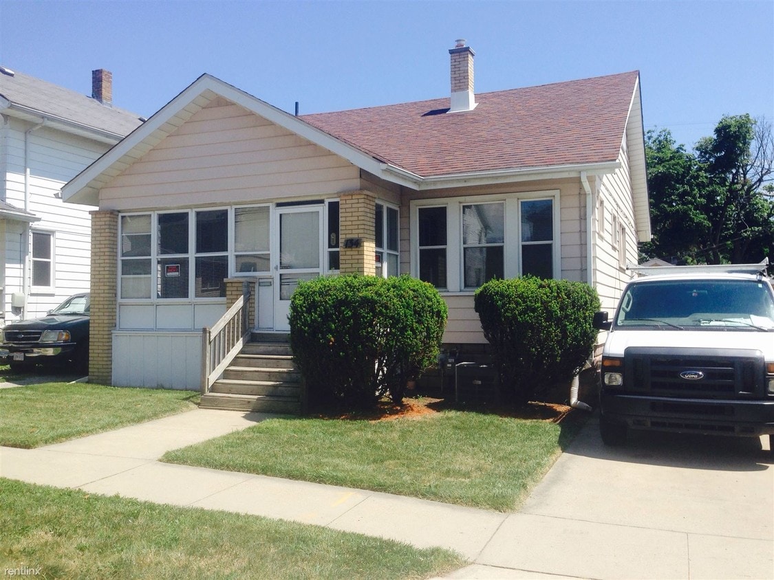 134 Michigan Ave Monroe, MI 48162 Alquileres en Monroe, MI