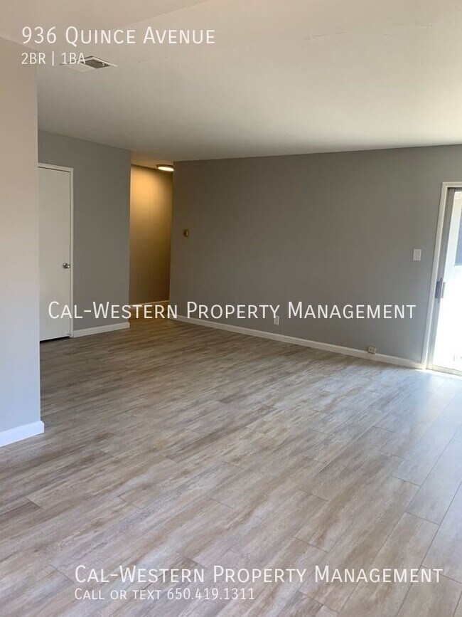 Building Photo - Great Value! 2/1 Duplex with Private Yard,...