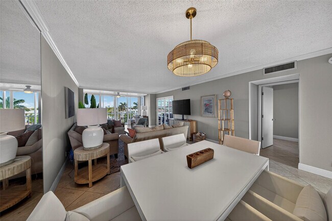 Foto del edificio - 3180 NE 48th Ct