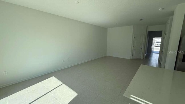 Building Photo - 2914 Savoir Ave