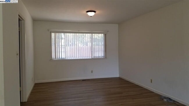 Building Photo - 3181 Camdon Ct