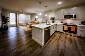 Building Photo - River Place Flats