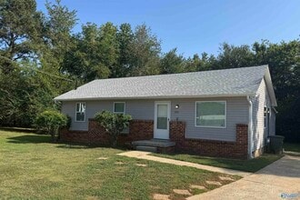 Building Photo - 3205 Delisa Cir NW