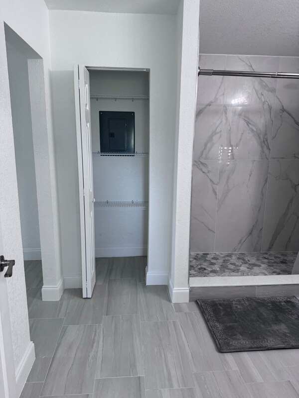 Photo - 3921 S 70th St (Tampa, FL)