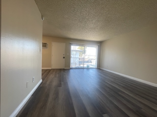 Foto del edificio - 10381 Pradera Ave