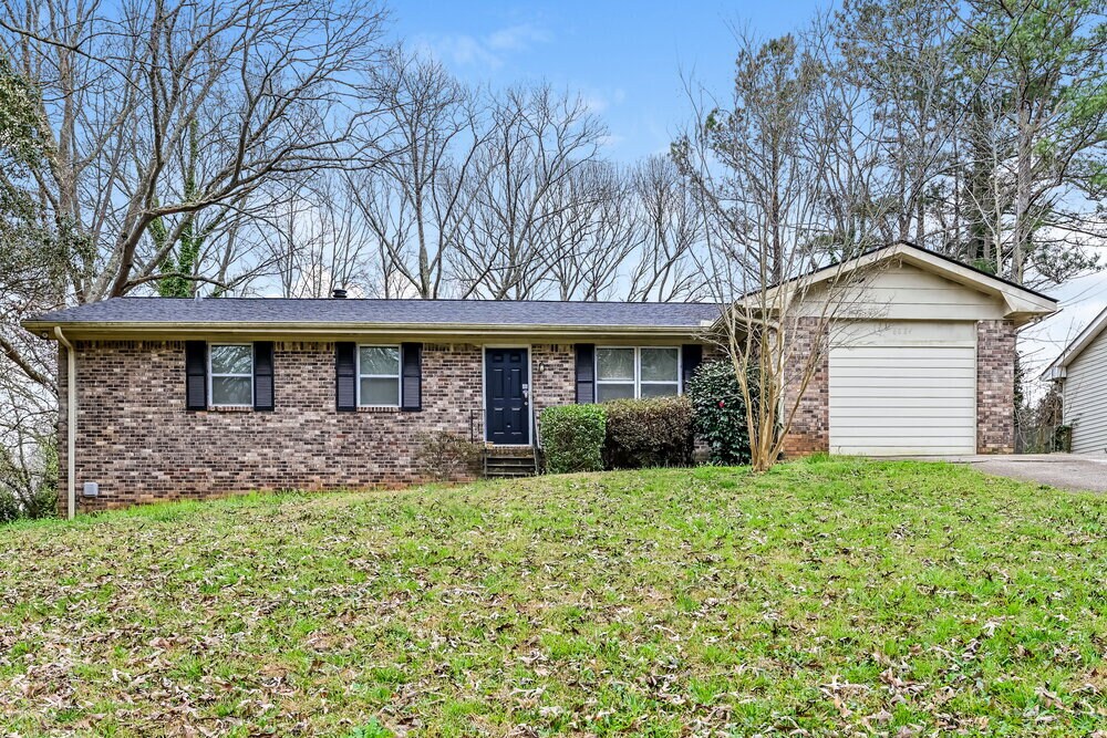 6884 Stephens Dr, Rex, GA 30273 House Rental in Rex, GA