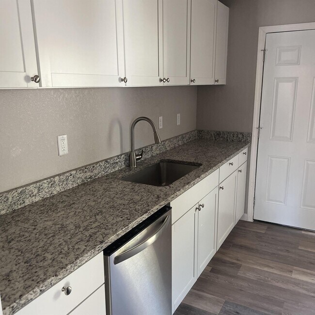 Foto del edificio - 525 E Ute St