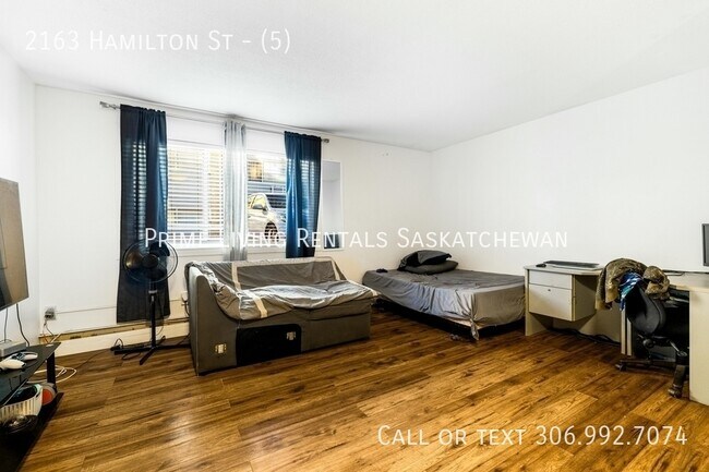 Photo du bâtiment - 2163 Hamilton St