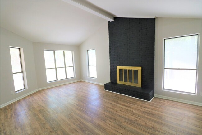 Foto del edificio - 2705 Wilmington Dr