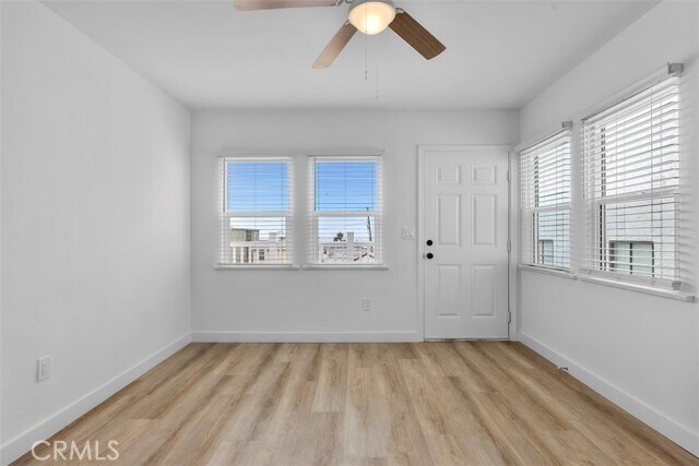Foto del edificio - 908 Manhattan Ave