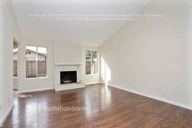 Building Photo - 568 Silverado Cir
