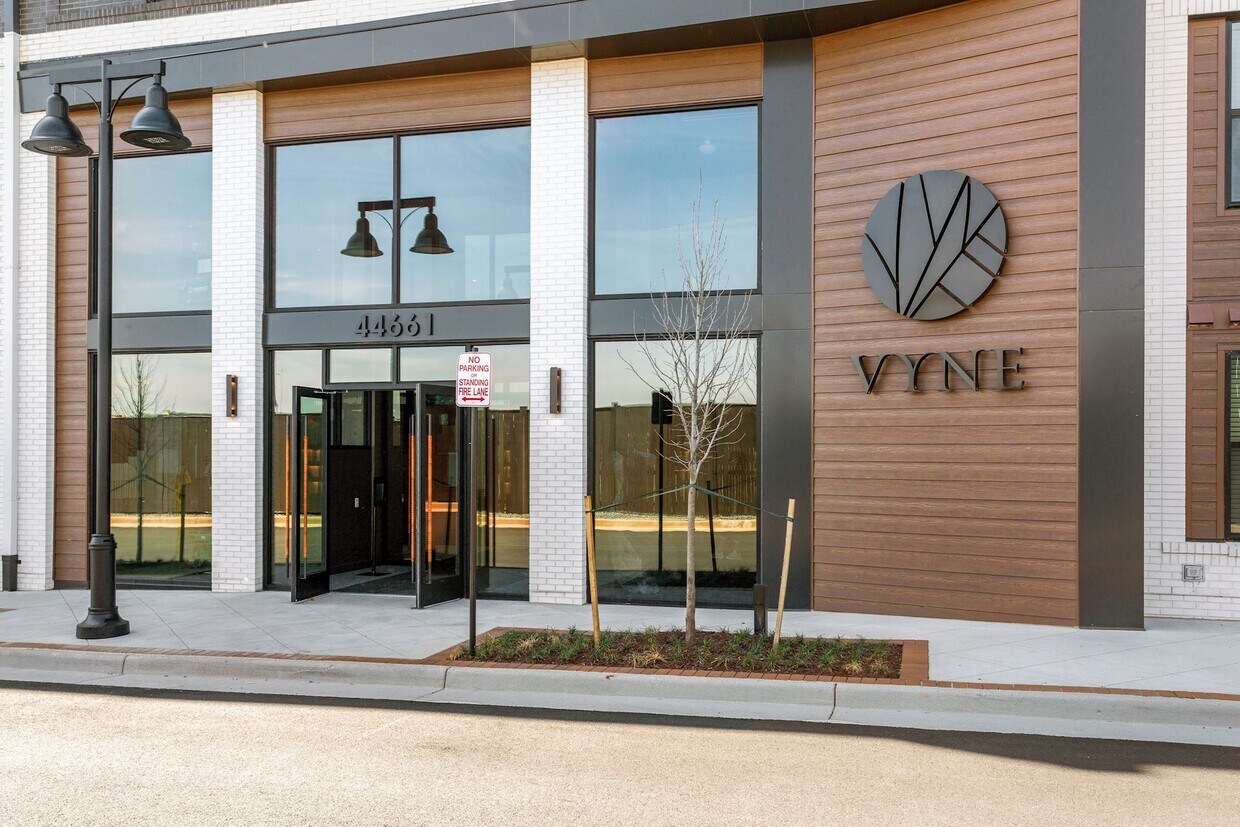 Vyne One Loudoun Apartments in Ashburn, VA