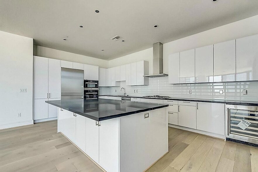 Photo - 1409 Post Oak Boulevard Unit 1604