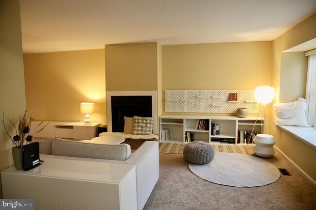 Foto del edificio - 41 Iroquois Ct
