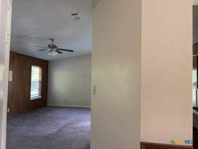 Building Photo - 1613 Richard Dr