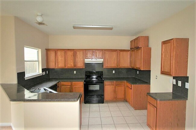 Building Photo - 9606 Ashville Dr