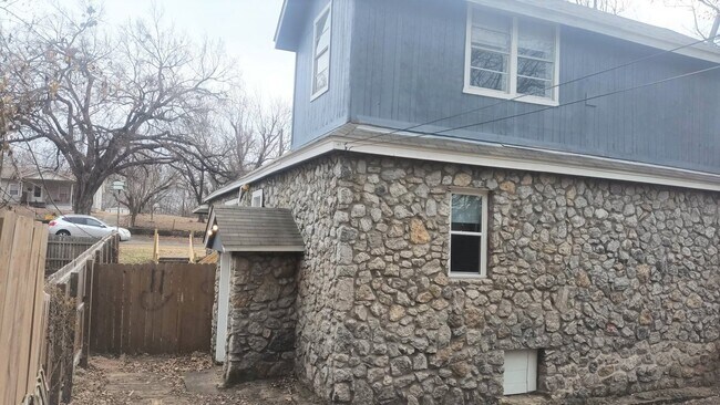 Foto del edificio - 606 N Lincoln Ave